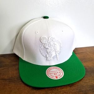 Boston Celtics Mitchell & Ness Snapback White Adjustable Cap Hat